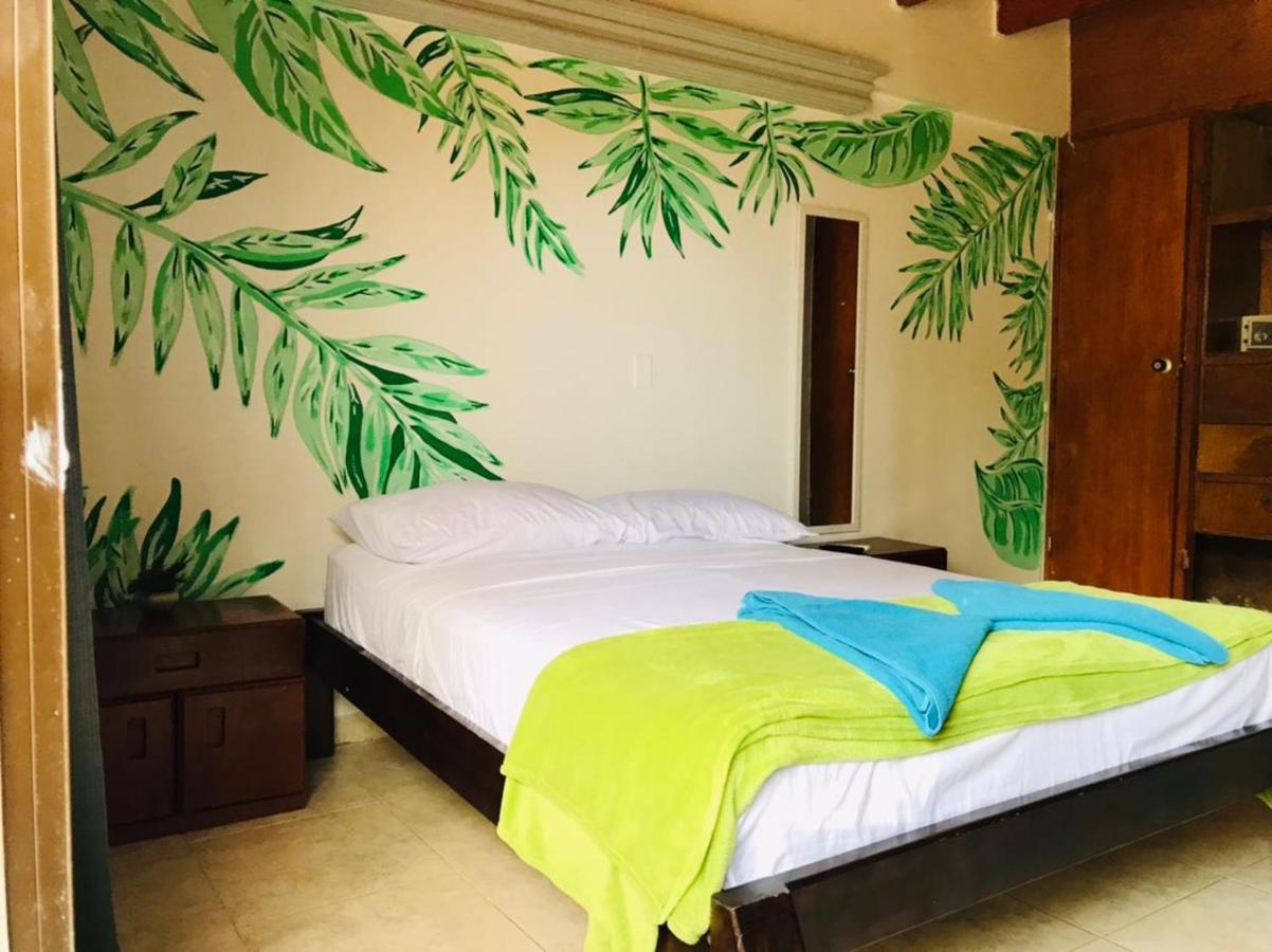 Hostal Mom Mariela San Andrés Exterior foto