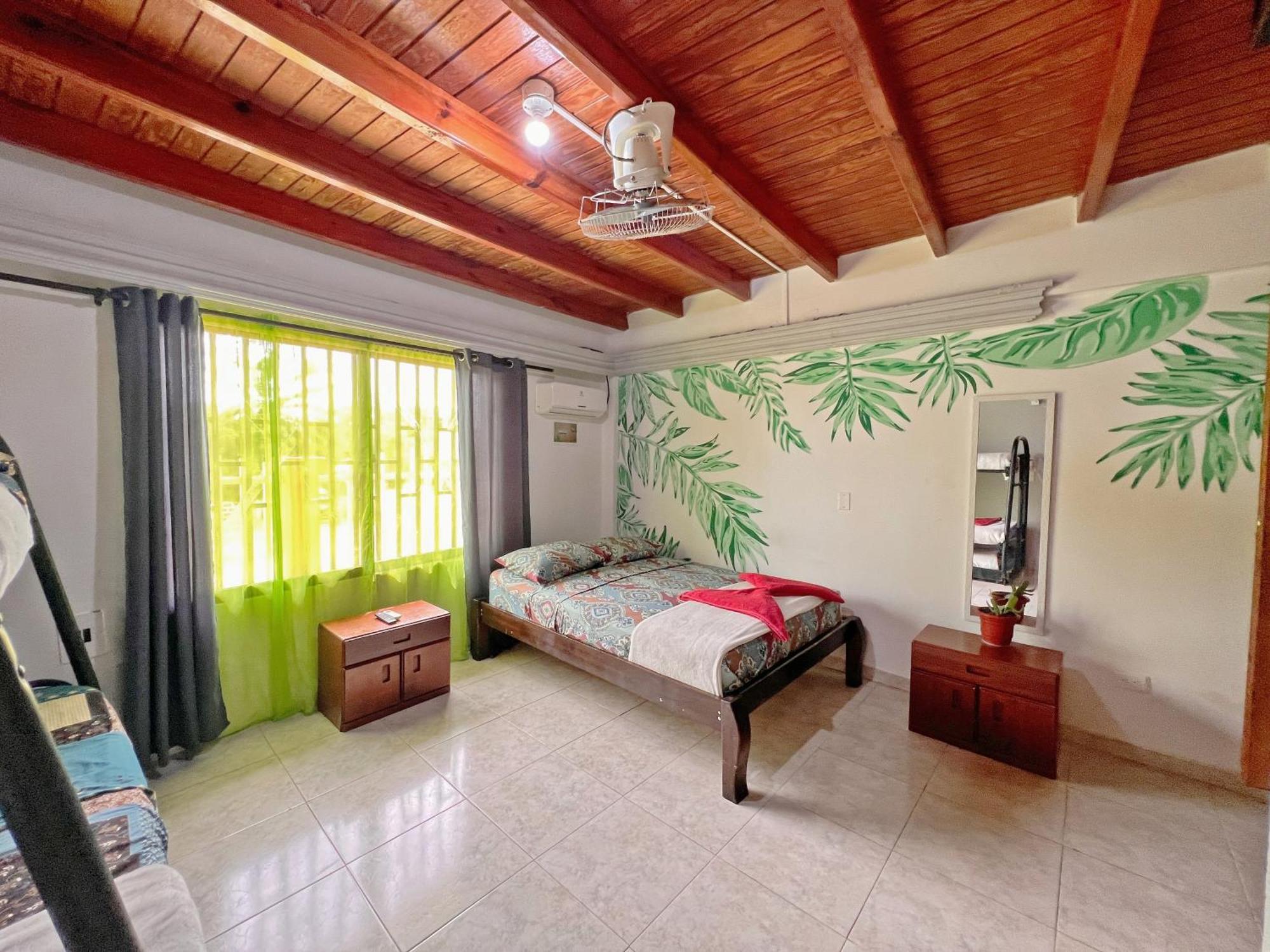 Hostal Mom Mariela San Andrés Exterior foto